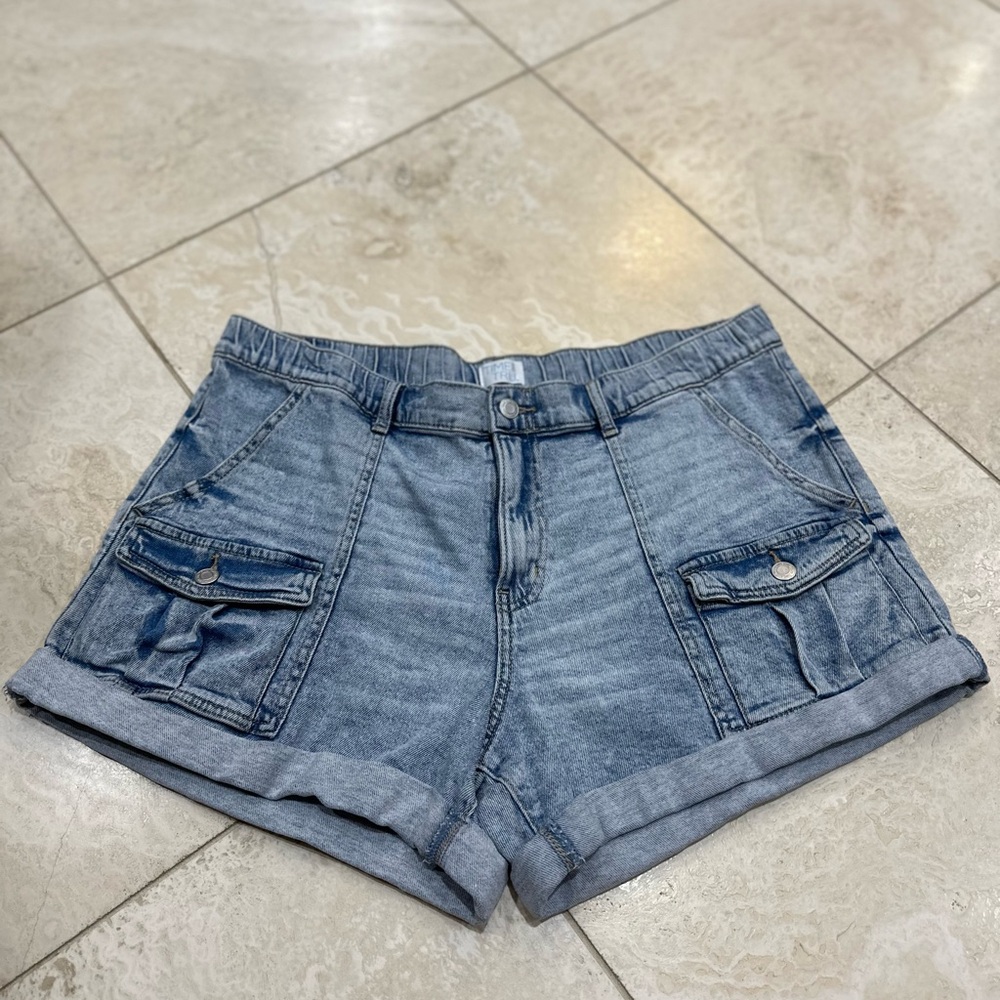 Time and Tru Light Blue Women's Jean Shorts